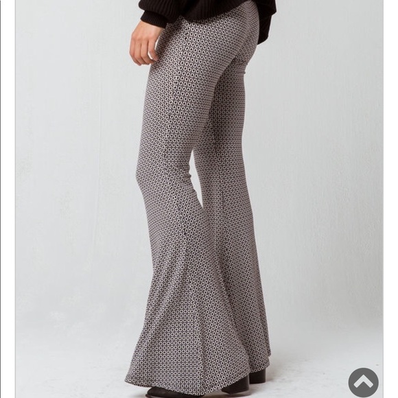 PacSun Pants - PACSUN// geo print flare pants